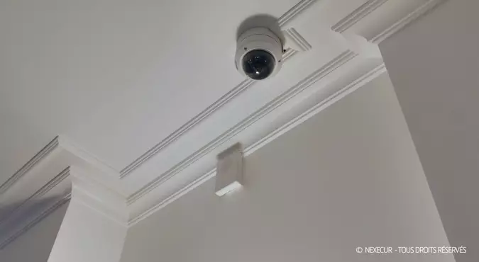Découvrez comment les solutions de protection Nexecur ont permis de mieux sécuriser une bijouterie. 