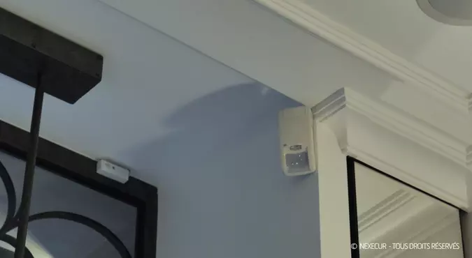 Découvrez comment les solutions de protection Nexecur ont permis de mieux sécuriser une bijouterie. 